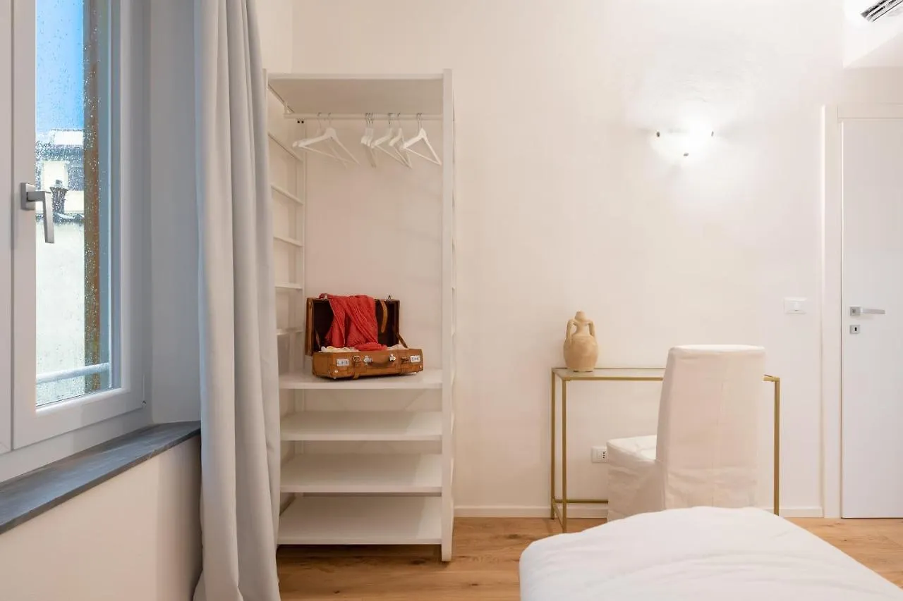 Accademia - Flo Apartments Φλωρεντία 0*,